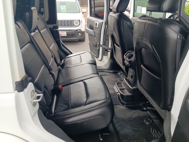 2022 Jeep Wrangler Unlimited Sahara Altitude 4x4