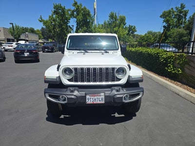2025 Jeep Wrangler 4-Door Sahara 4x4