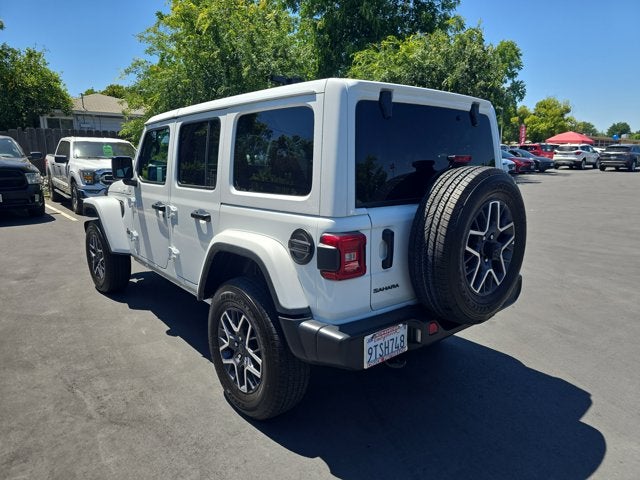 2025 Jeep Wrangler 4-Door Sahara 4x4