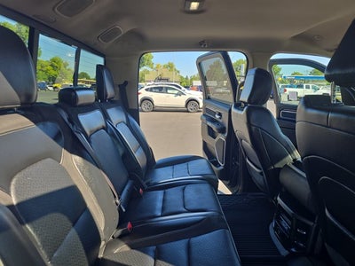 2020 RAM 1500 Laramie Crew Cab 4x4 5'7' Box