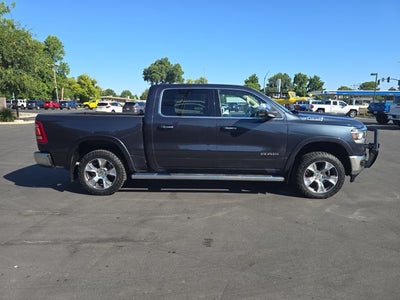 2020 RAM 1500 Laramie Crew Cab 4x4 5'7' Box