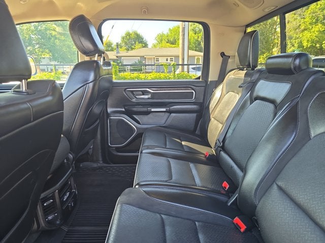 2020 RAM 1500 Laramie Crew Cab 4x4 5'7' Box