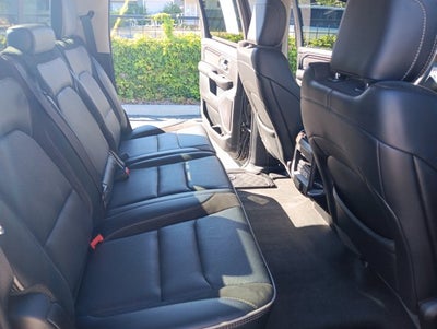 2022 RAM 1500 Laramie Crew Cab 4x4 5'7' Box