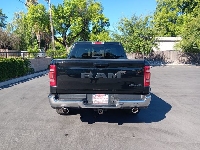 2022 RAM 1500 Laramie Crew Cab 4x4 5'7' Box