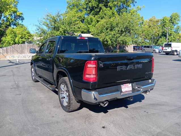 2022 RAM 1500 Laramie Crew Cab 4x4 5'7' Box