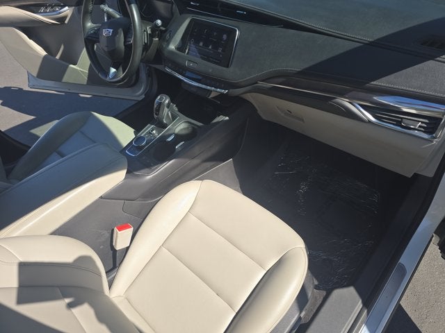 2019 Cadillac XT4 Luxury