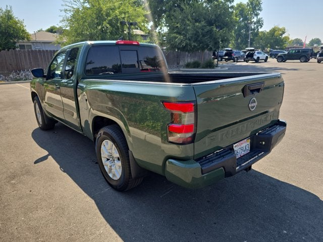 2022 Nissan Frontier King Cab SV 4x2