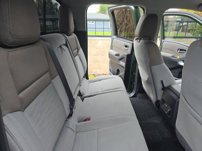 2022 Nissan Frontier Crew Cab SV 4x2