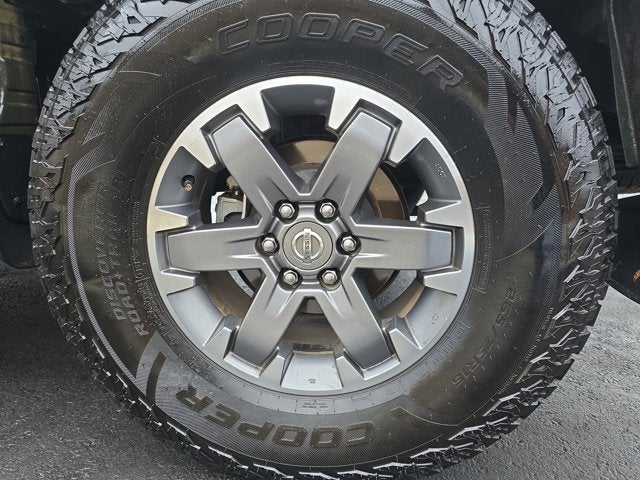 2022 Nissan Frontier Crew Cab SV 4x2