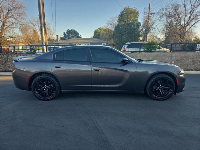 2018 Dodge Charger SXT RWD