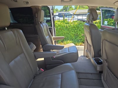 2016 Chrysler Town & Country Touring
