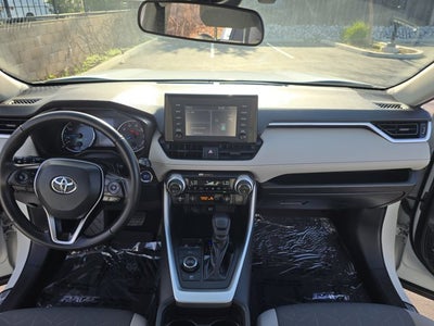 2019 Toyota RAV4 Hybrid XLE