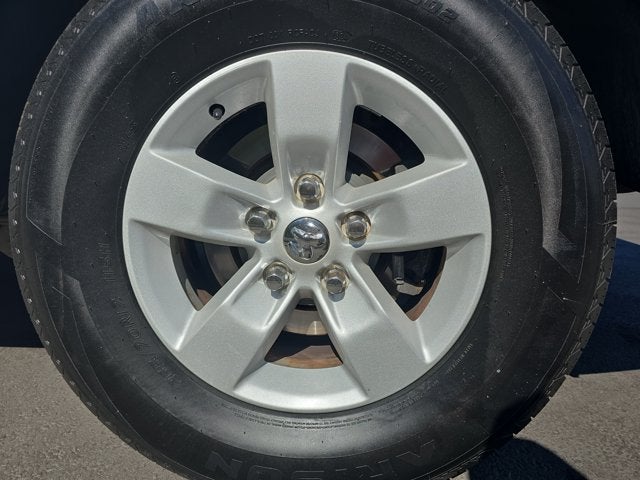 2020 RAM 1500 Classic Tradesman Regular Cab 4x2 8' Box