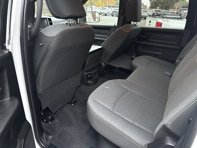 2022 RAM 2500 Tradesman Crew Cab 4x4 6'4' Box