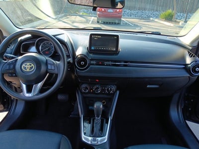 2017 Toyota Yaris iA Base