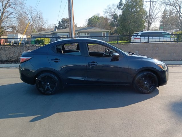 2017 Toyota Yaris iA Base