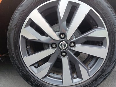 2020 Nissan Versa SR Xtronic CVT