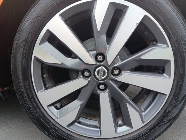 2020 Nissan Versa SR Xtronic CVT