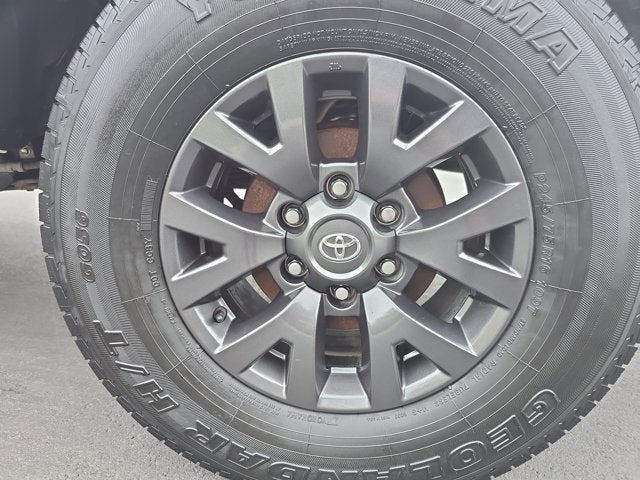 2022 Toyota Tacoma SR5 V6