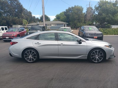 2020 Toyota Avalon XSE