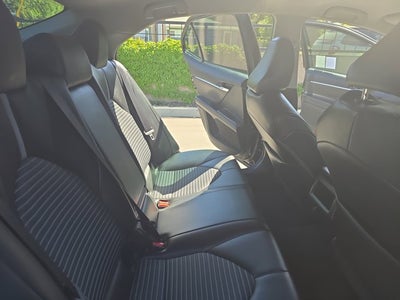 2022 Toyota Camry SE AWD