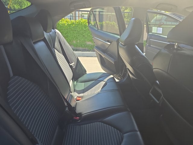 2022 Toyota Camry SE AWD