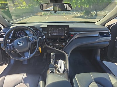 2022 Toyota Camry SE AWD
