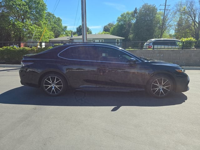 2022 Toyota Camry SE AWD