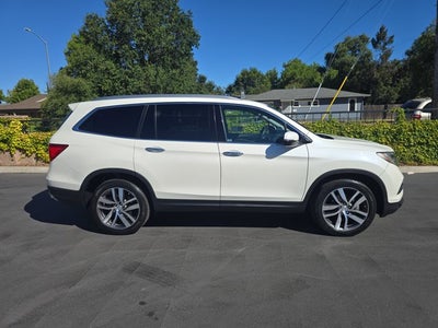 2017 Honda Pilot Elite