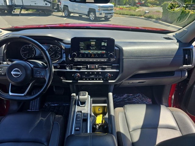 2024 Nissan Pathfinder SL FWD