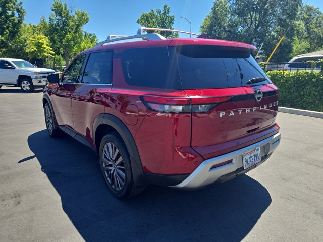 2024 Nissan Pathfinder SL FWD