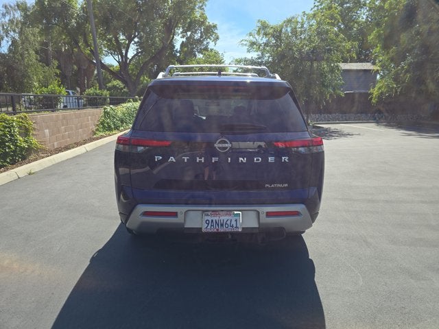 2022 Nissan Pathfinder Platinum 2WD