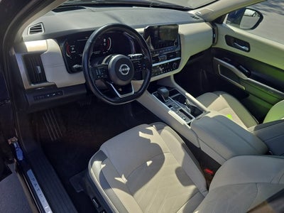 2022 Nissan Pathfinder Platinum 2WD