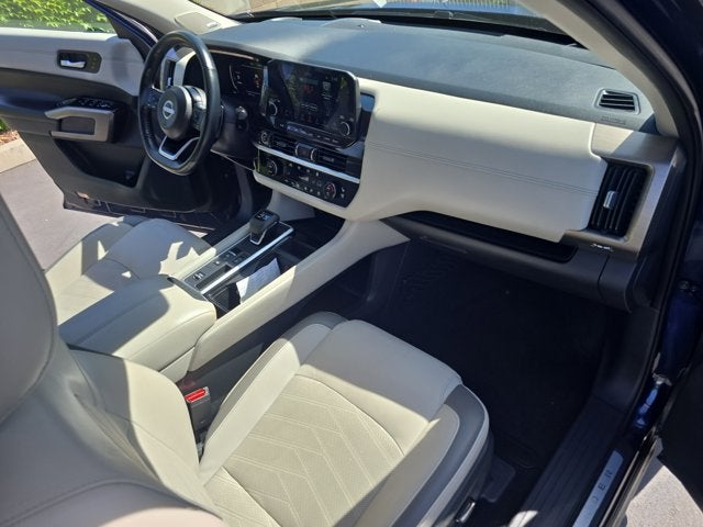 2022 Nissan Pathfinder Platinum 2WD