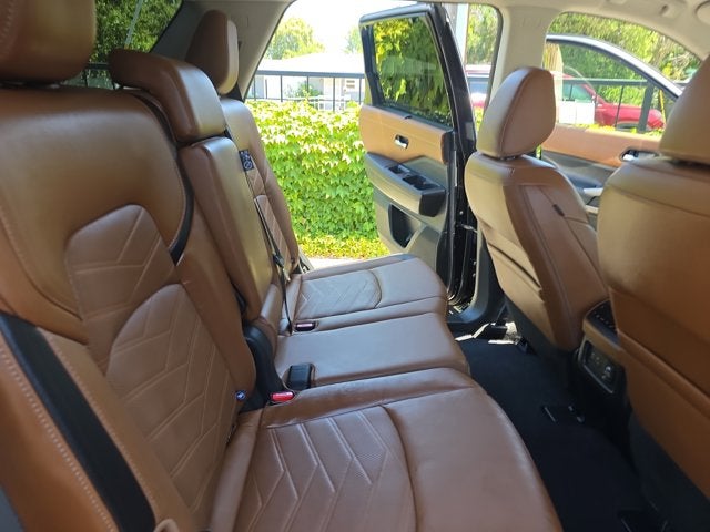 2023 Nissan Pathfinder Platinum 4WD