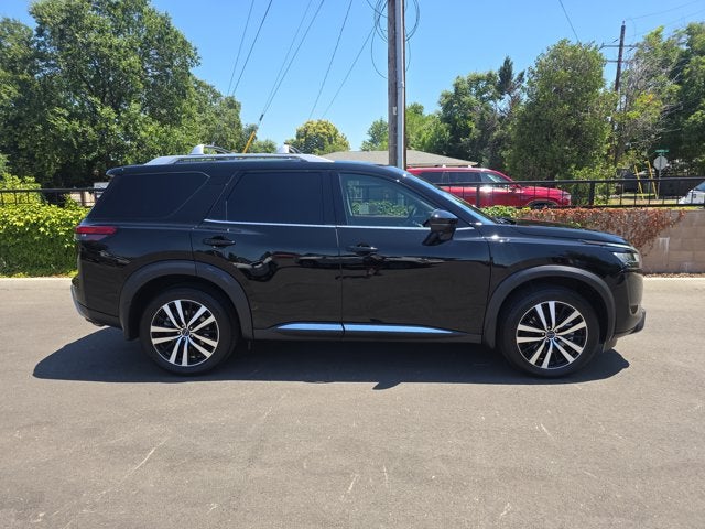 2023 Nissan Pathfinder Platinum 4WD