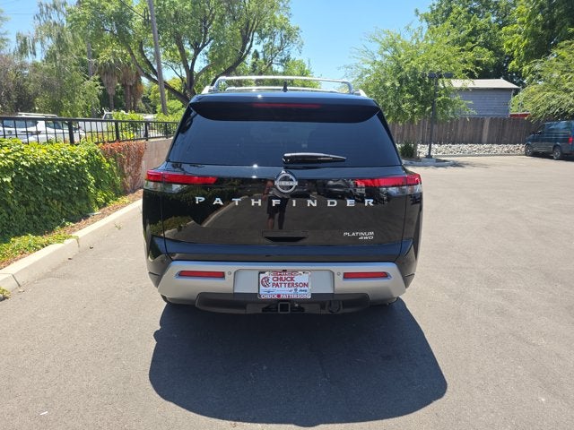 2023 Nissan Pathfinder Platinum 4WD