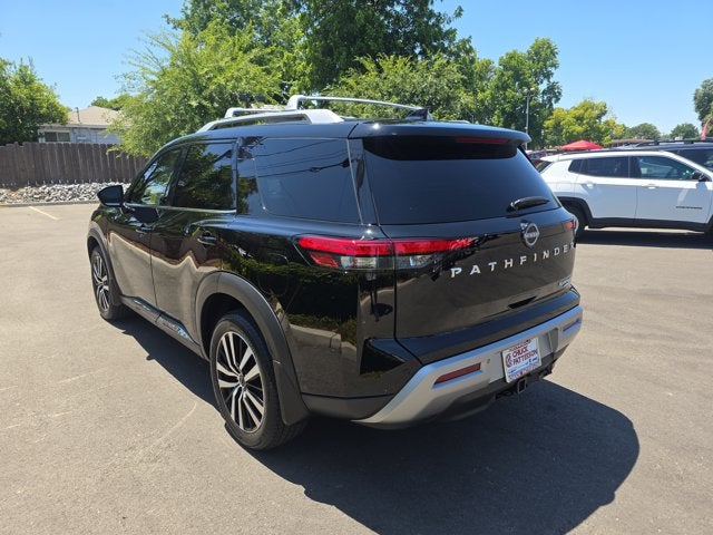 2023 Nissan Pathfinder Platinum 4WD