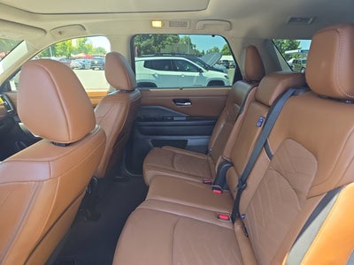 2023 Nissan Pathfinder Platinum 4WD