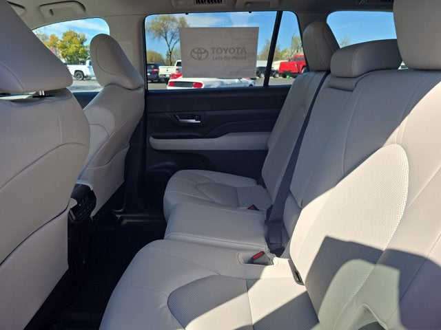 2026 Toyota Grand Highlander Hybrid XLE