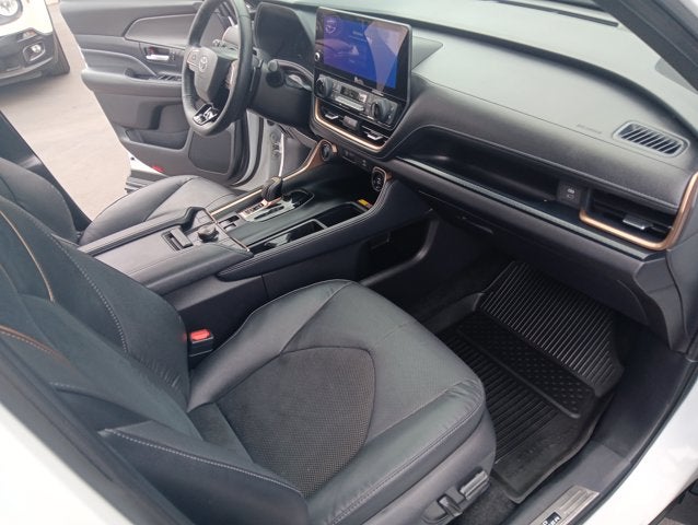 2025 Toyota Grand Highlander Hybrid Platinum MAX