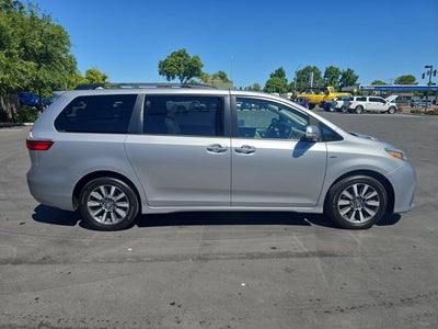 2018 Toyota Sienna Limited 7 Passenger
