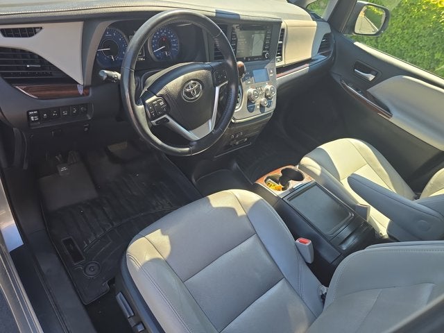 2018 Toyota Sienna Limited 7 Passenger