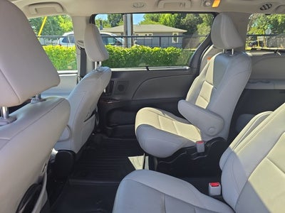 2018 Toyota Sienna Limited 7 Passenger