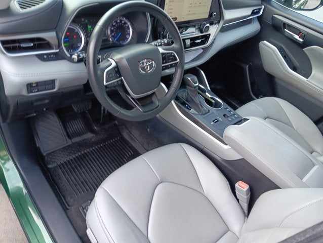 2023 Toyota Highlander Hybrid XLE