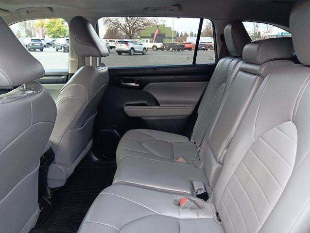 2023 Toyota Highlander Hybrid XLE