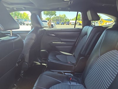 2026 Toyota Highlander XSE