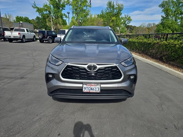 2025 Toyota Highlander XLE