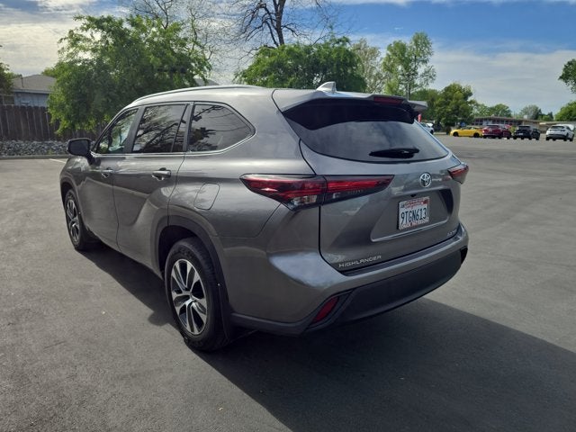 2025 Toyota Highlander XLE