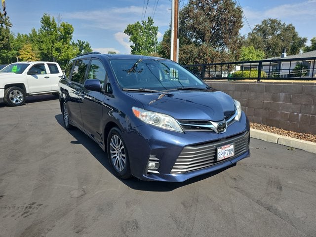 2019 Toyota Sienna XLE 8 Passenger